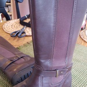 Clarks Brown Leather Boots - Size 8.5
